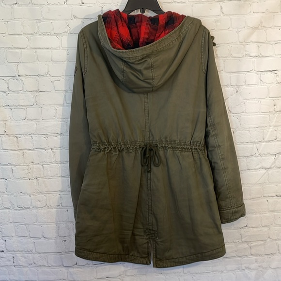 Hollister Olive Green with Buffalo plaid lining warm weather Parker Coat Jacket - Picture 7 of 9